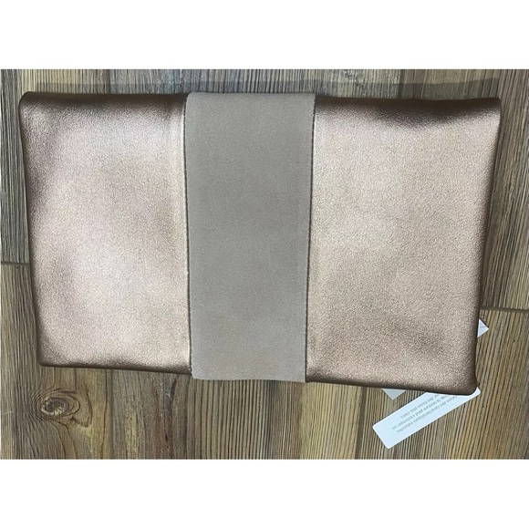 Nordstrom BP Champagne Purse Rose Gold Clutch Zipper Shiny Small Handbag Tan NWT - Picture 2 of 6